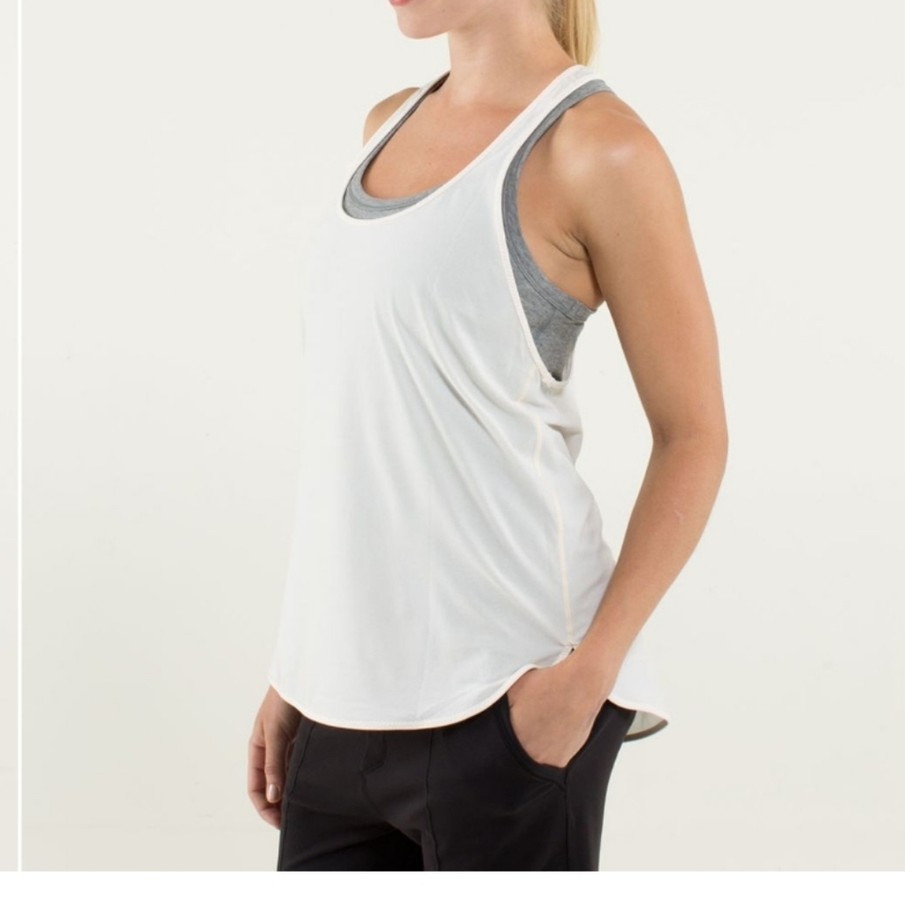 Lulueon 105F Singlet tank top sz 2 Angel Wing